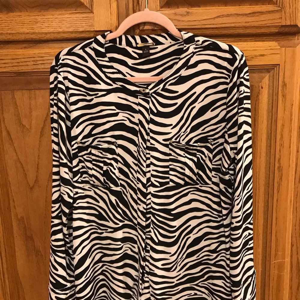 Dana Buchman Black & White Zebra-Print Button Front Shirt